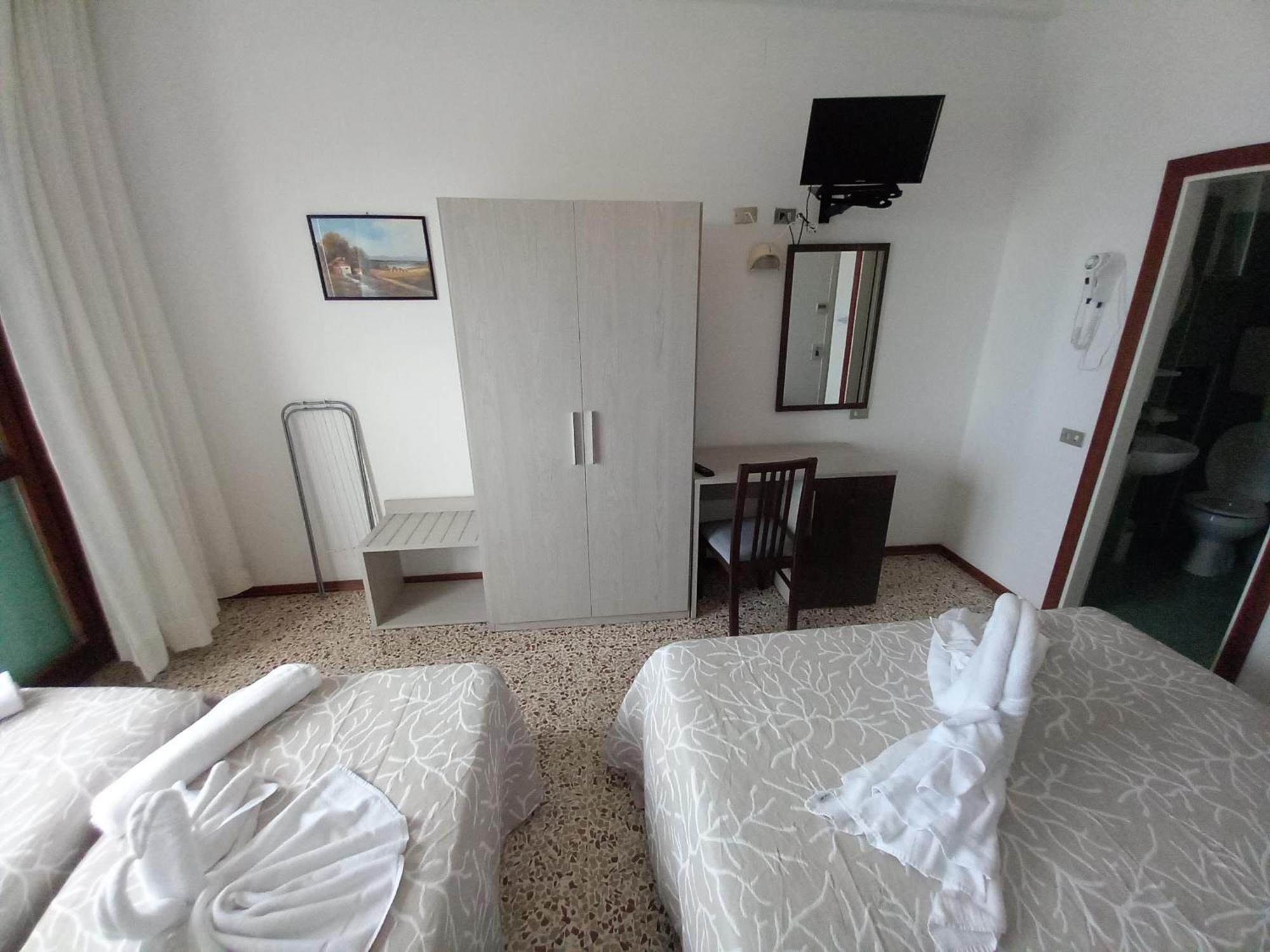 Hotel Europa Gabicce Mare Esterno foto