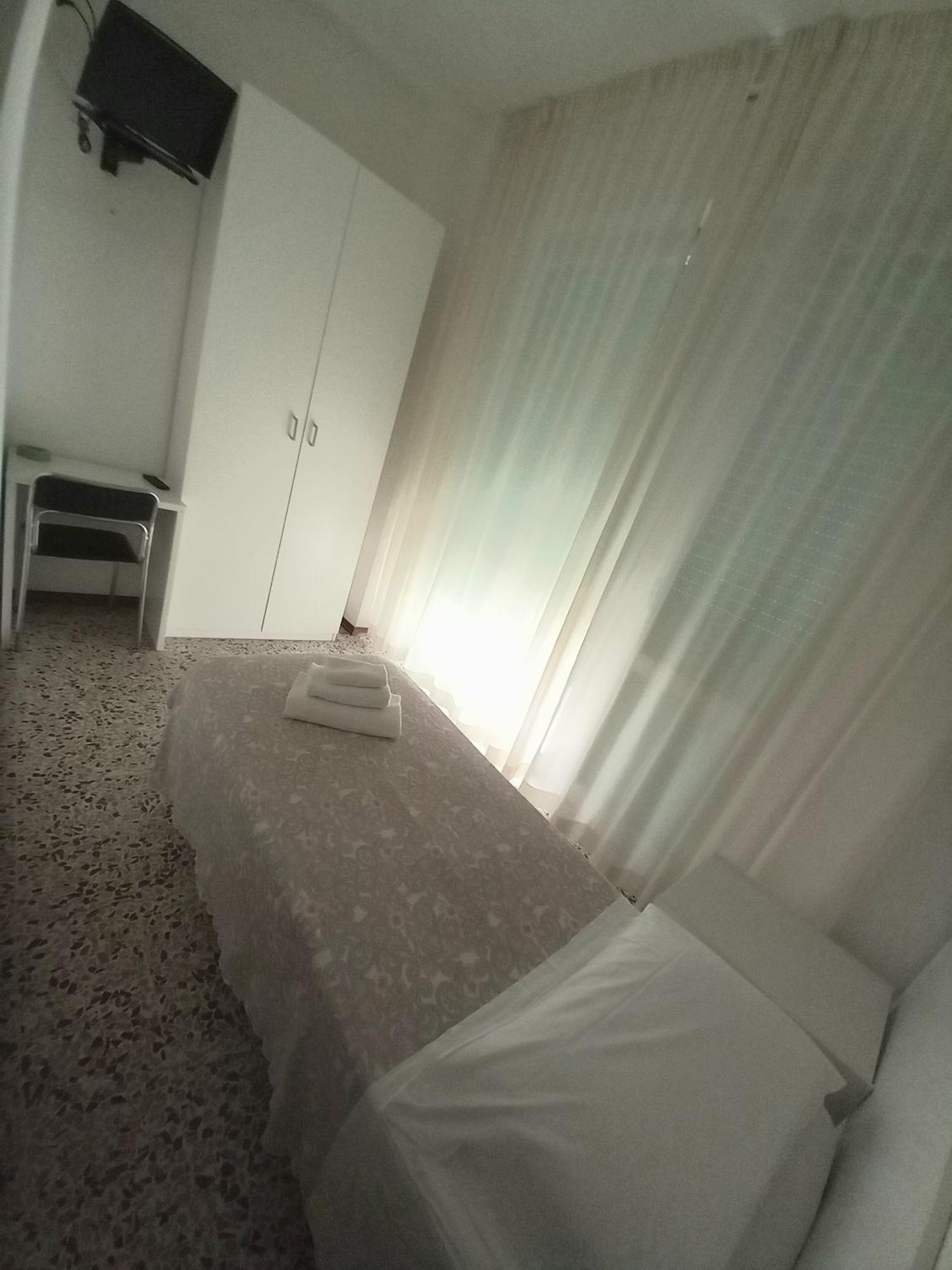 Hotel Europa Gabicce Mare Esterno foto