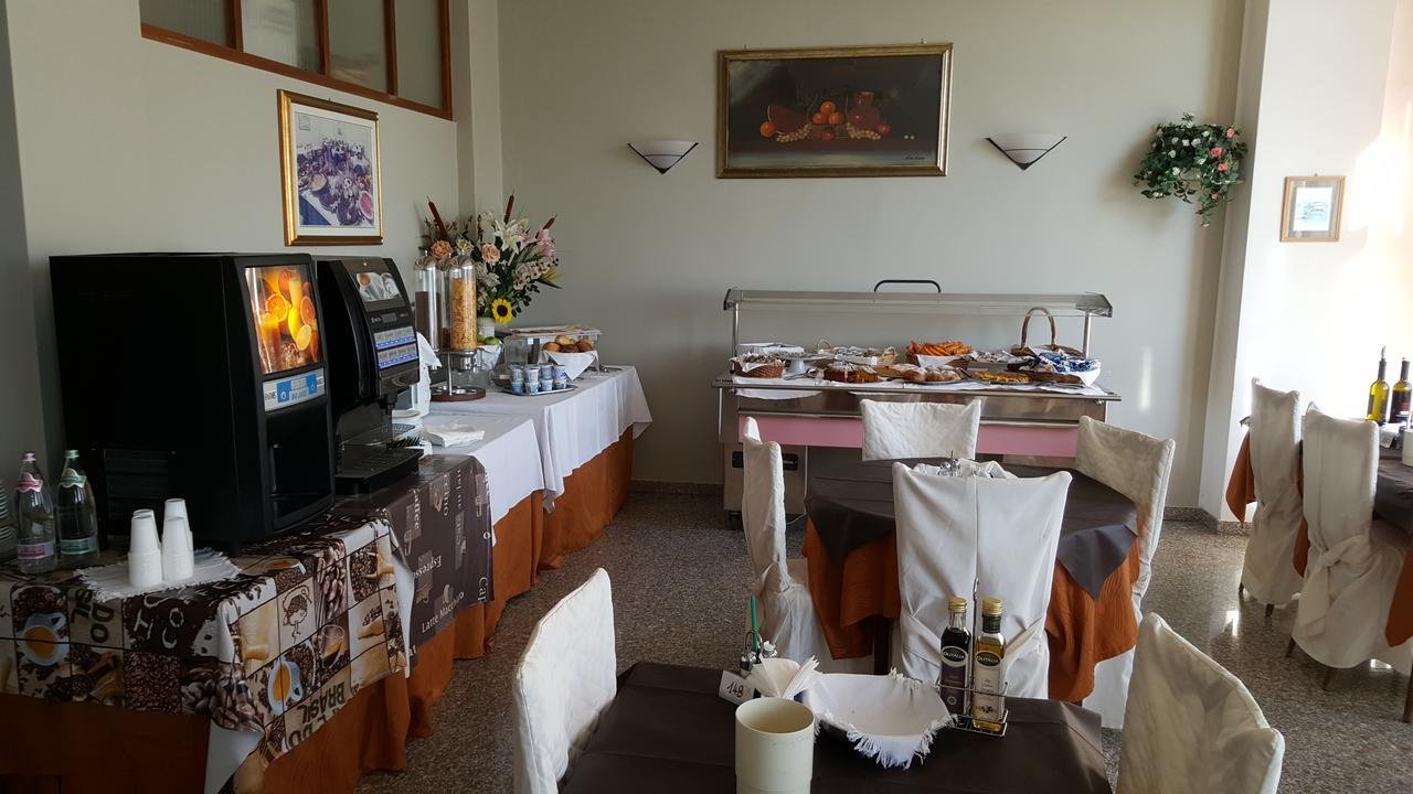 Hotel Europa Gabicce Mare Esterno foto